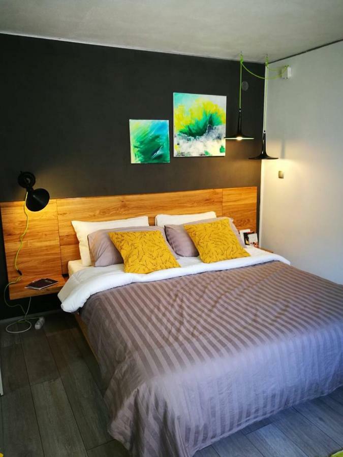 Cres Art Studio Lime Apartment Exteriér fotografie