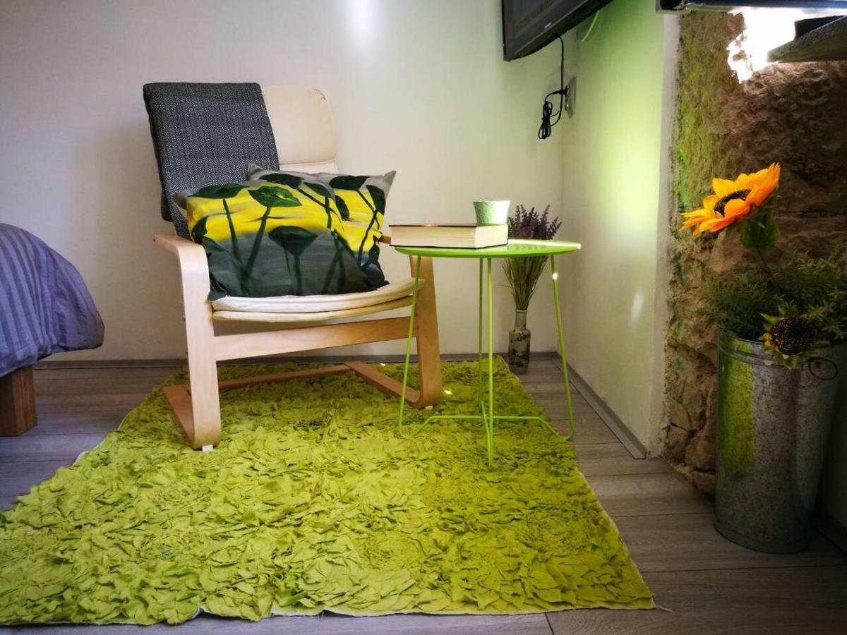 Cres Art Studio Lime Apartment Exteriér fotografie